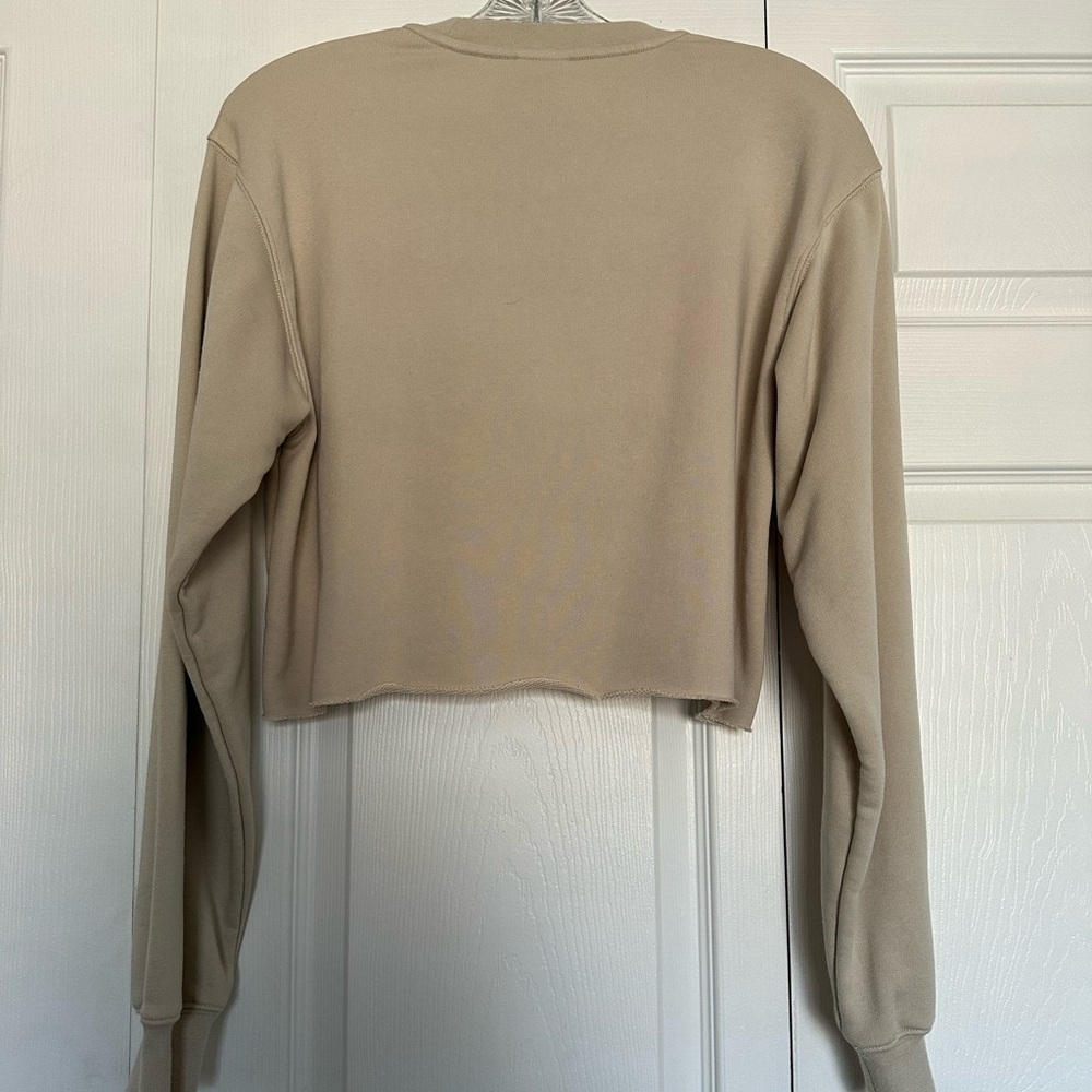 Aritzia TNA Airy Fleece Boyfriend Long Sleeve Cropped Sweatshirt - Size S - EUC - Picture 4 of 6